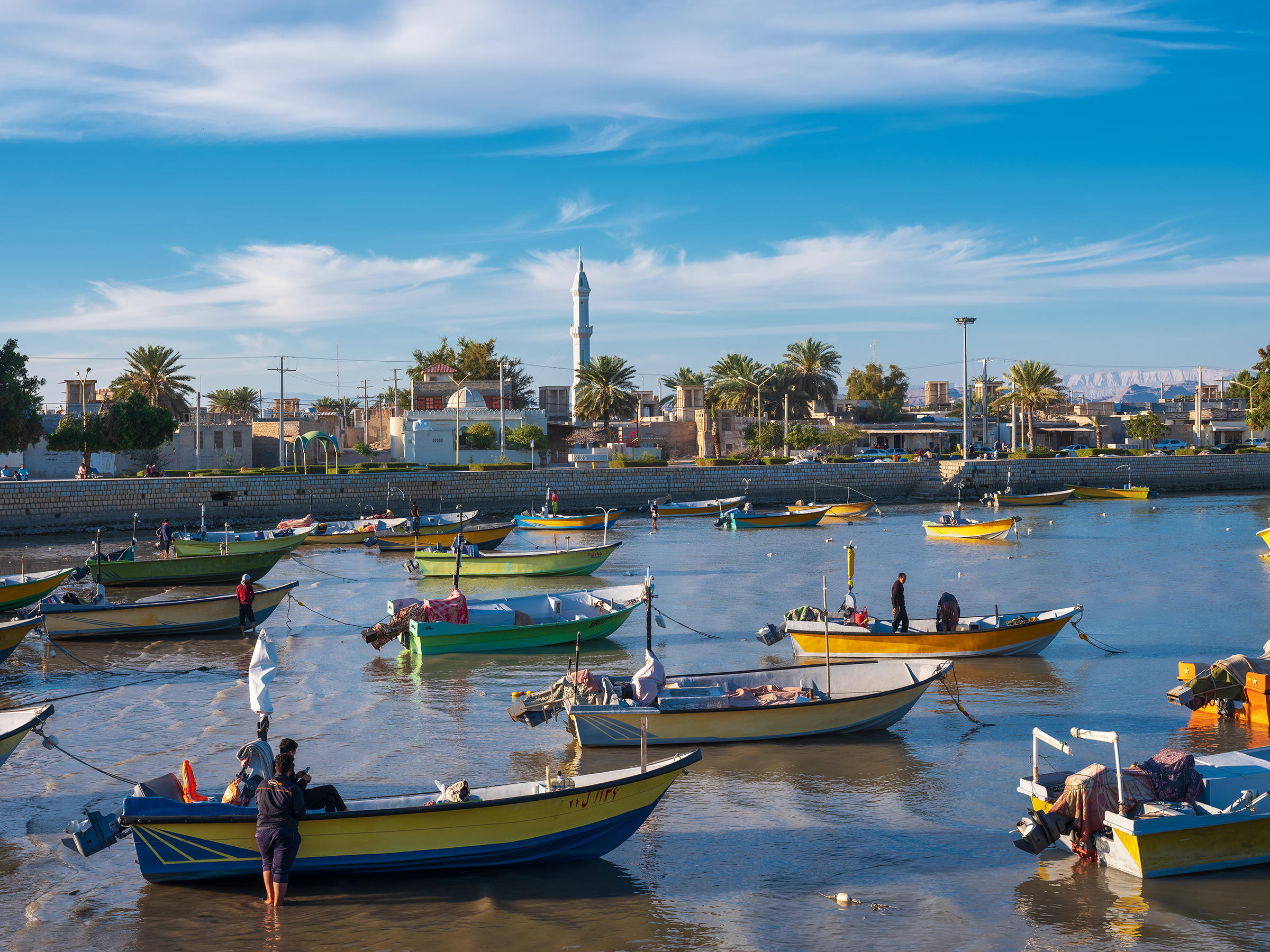 Kong_Boats on the sea.JPG